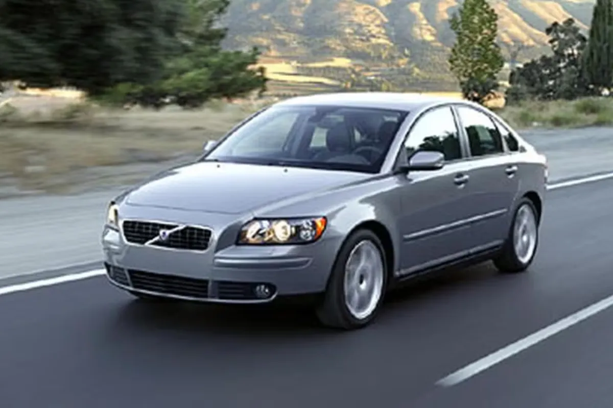 Volvo 二手轎車：S40