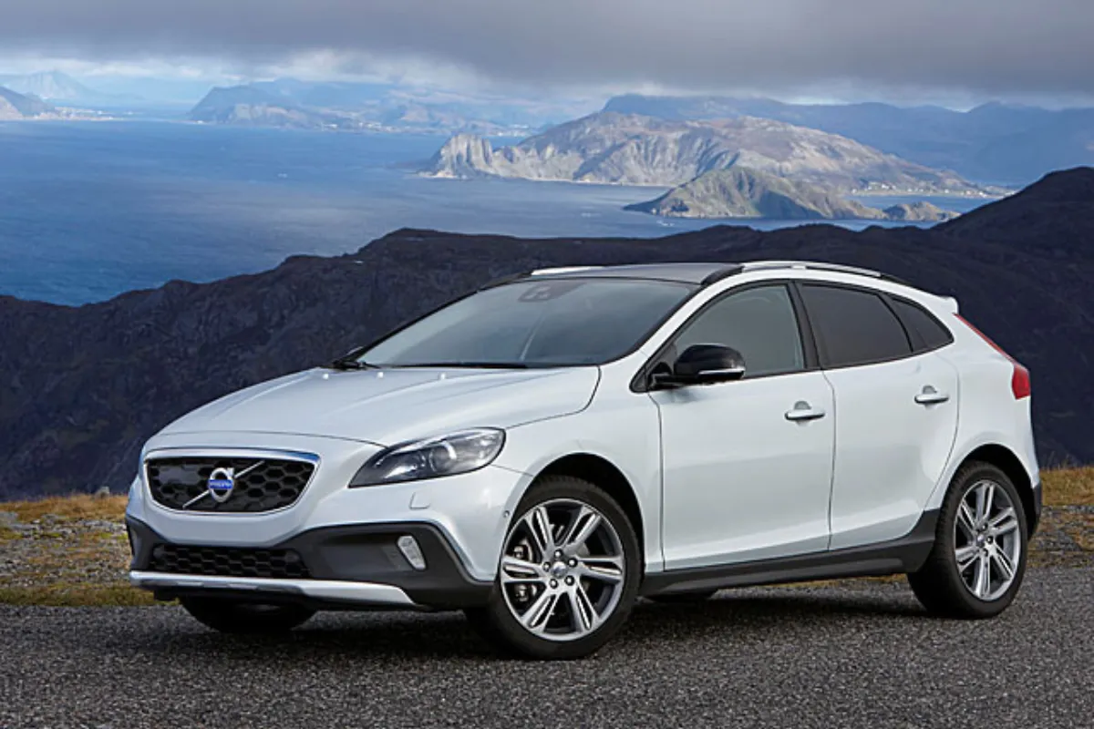 Volvo 二手旅行車：V40