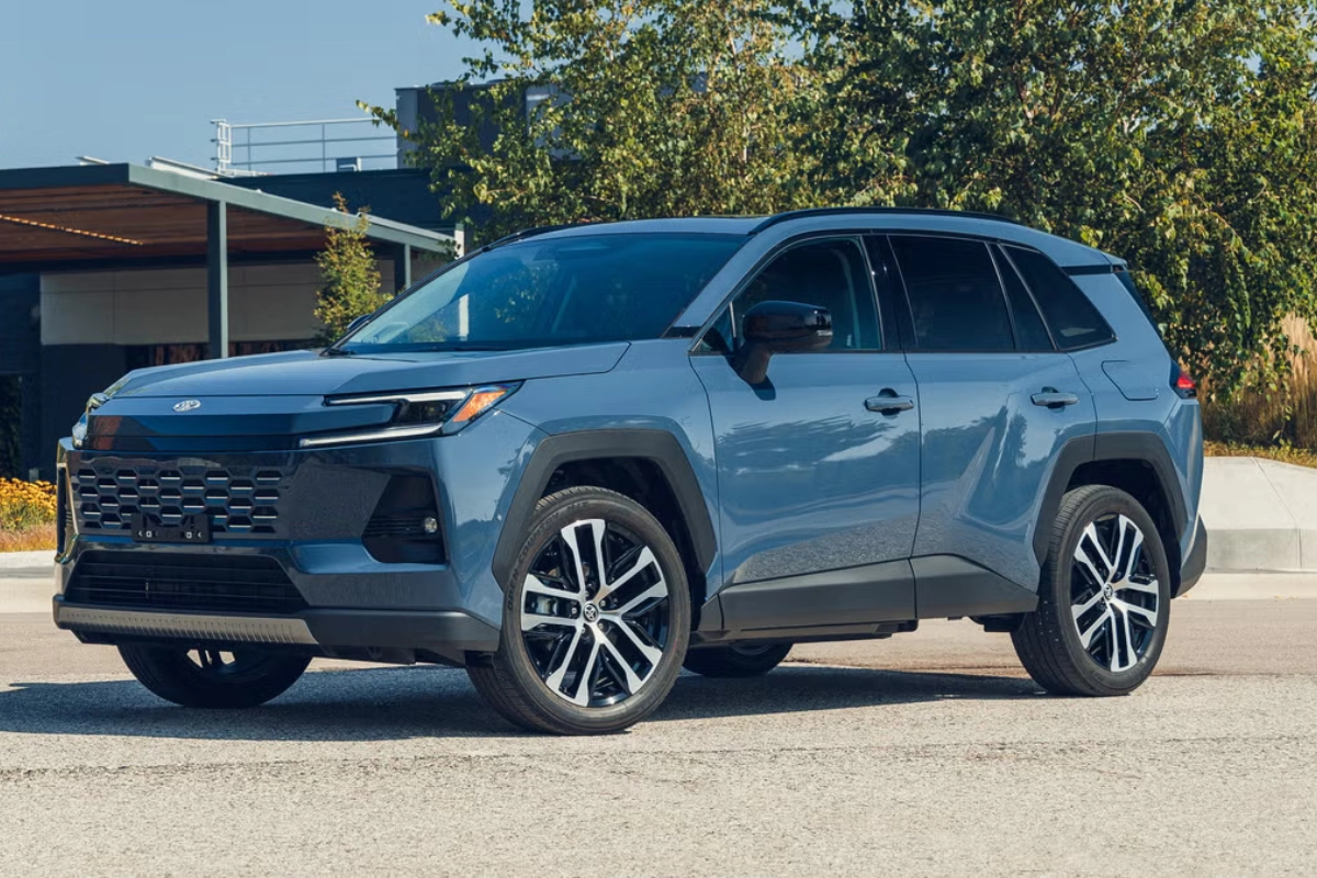 二手 SUV 推薦:Toyota RAV4