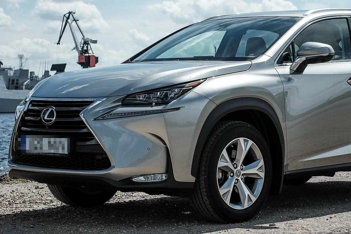 NX200t(2015~2017 年)