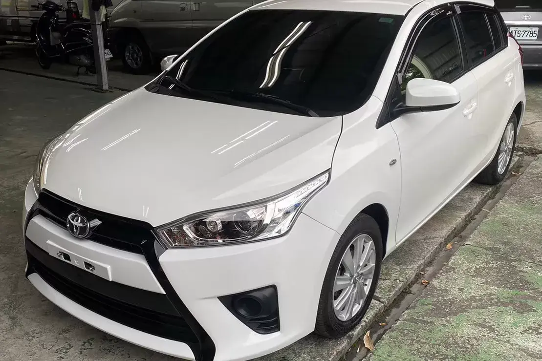 花蓮二手車買賣-Toyota Yaris 1.5 經典版