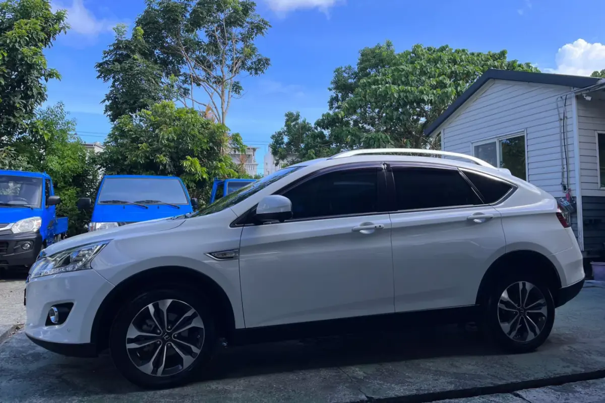 花蓮二手車買賣- Luxgen U6 1.8魅力版